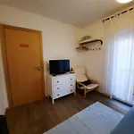 Carmo Twenties Апартаменты *